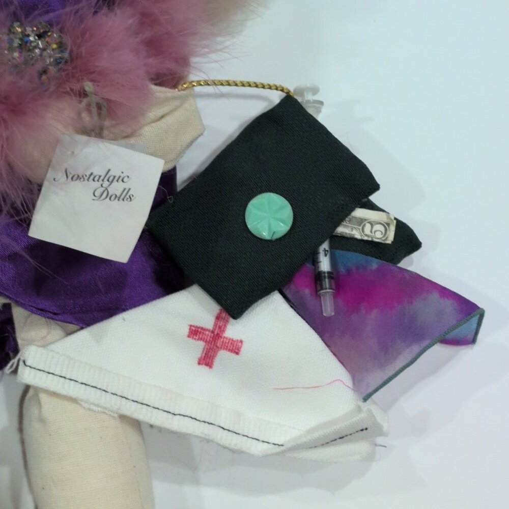 Vintage Original Society Folks Lovely LaVon Nurse Doll Signed And Numbered - Picture 3 of 7